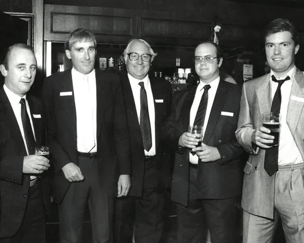 1989 – Entertaining Clients after the NEC Storage & Handling Show 1989; Tim Pearson, Paul Fagan, Tom Pearson (+2 clients)